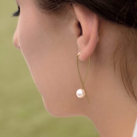 Brautschmuck Golddrahtcollier und Ohrhänger besetzt mit Perlen
