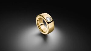 Breiter Diamant Solitär Ring 1,00ct aus 750 Gelbgold - Handschmuck - STEINBACH Goldschmiede