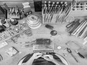 Arbeitsbank Goldschmiede Atelier - Werkstatt Goldschmied STEINABCH Hergenrath - Termine buchen
