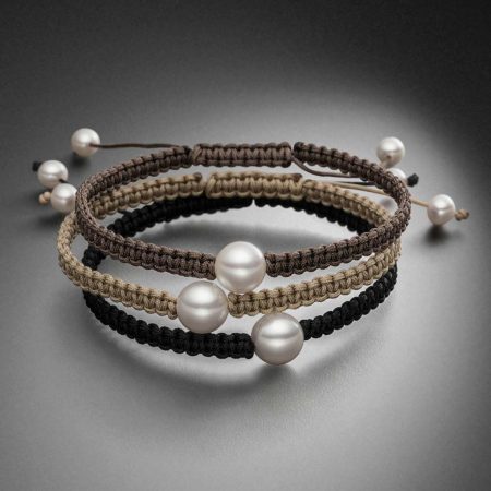 Hochwertige Makramee Armbänder mit Perlen in schwarz braun sand - Steinbach Goldschmiede