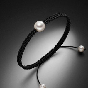 Hochwertiges Makramee Armband mit Perle in schwarz - Steinbach Goldschmiede