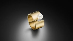 perlring breiter ring gelbgold perle steinbach goldschmiede