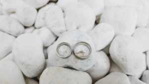 Eckige Eheringe Platin Diamanten - Steinbach Goldschmiede