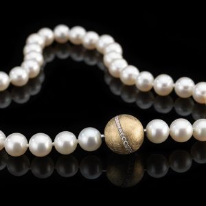 Wechselcollier Goldkugel Gelbgold Diamanten Wechselerlenkette Süsswasserperlen Steinbach Goldschmiede