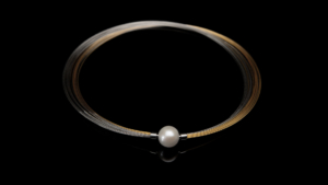 Wechselcollier Die Perle Drahtcollier Edelstahl teils vergoldet Steinbach Goldschmiede